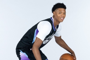 🎂NBA生涯的第一个生日！爵士官方祝贝利19岁生日快乐！🎂