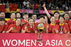女篮大量起用新人已是定局 球迷也应接受部分功勋球员淡出的现实