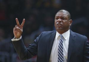KG：老里太聪明了 他对战术的理解达到顶级 我们篮球理念完全一致