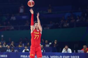 中国男篮1分惜败澳大利亚！张镇麟：会越来越好的