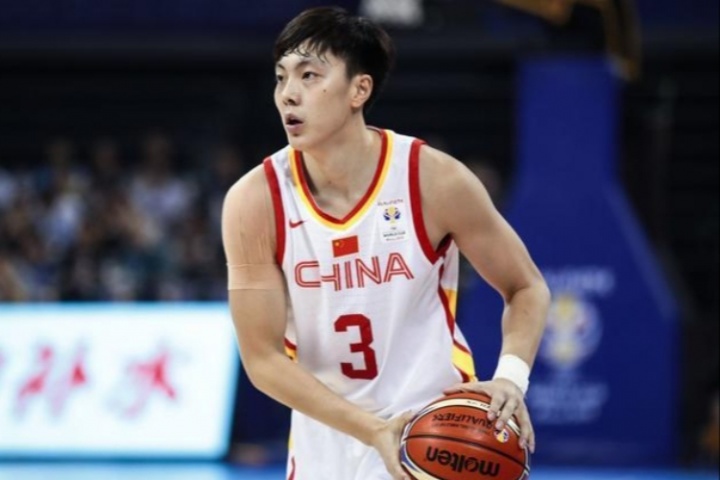 不惧强敌！4年前奥运落选赛vs主力加拿大 胡明轩17中9砍24分集锦