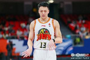 💥媒体人：辽宁男篮交易得到吉林顶薪锋线姜宇星！