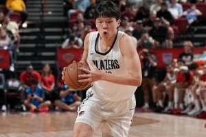 队记：杨瀚森在恶补英语 感觉不打亚洲杯也有这部分原因