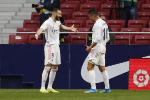 在沙特重聚？沙特媒体：本泽马向吉达联合管理层推荐签卡塞米罗