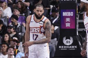 上赛季场均6.8分4.2板 名记：科迪-马丁也是勇士的引援目标之一