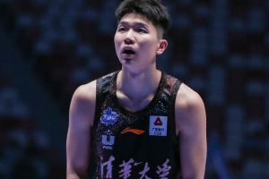 犯规麻烦！石奎仅出战26分钟拿14分5板3助 最后时刻发力难挽败局