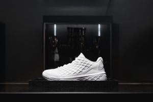老科的礼物！NIKE官宣将于明年推出KOBE 3 Protro Low