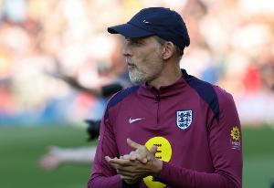 图赫尔:英格兰队拥有顶尖的球员,肯定能找到最合适的中场搭配