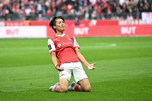 结束罢赛,兰斯官方:日本国脚中村敬斗承诺留队,将恢复训练