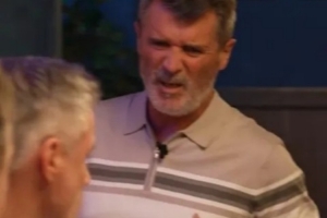 一脸懵🤣太阳报:基恩和卡拉格差点在播客节目上撞衫