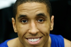 媒体人:布罗格登觉得最多只能拿底薪没必要 和罗伊一样生涯过短