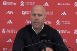 斯洛特:上赛季换上若塔就扳平了,当时的勇敢举动现在就成了愚蠢