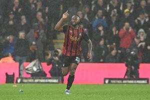 天空:热刺加紧追塞梅尼奥 夏窗超7000万镑估价曾让他们望而却步