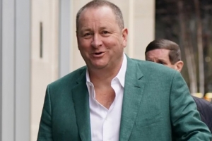 太阳报:前纽卡老板提高对谢周三收购报价,以击败美国的巨额报价