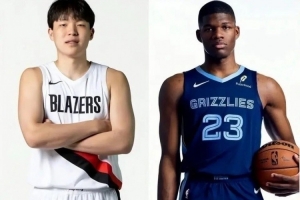 开拓者媒体人：大家批评杨瀚森是因和科沃德&奎因做比较 这不公平