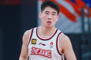 程帅澎伤情伤情通报：右侧臀大肌部分撕裂 预计伤停45天