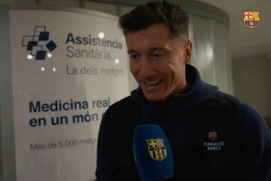 点赞👍莱万、拉什福德前往医院看望患病儿童