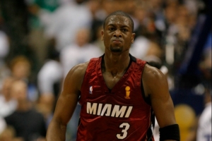 阿里纳斯：韦德&哈登选一个建队我选前者 他是整体能力更强的球员